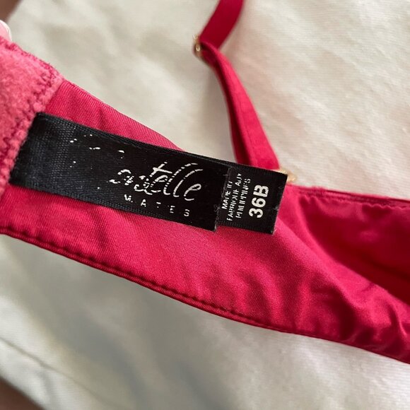 Montelle 36B Bra Red Satin Padded Push Up Underwire Valentines Day Christmas - Picture 6 of 7